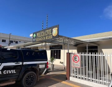 Homem que ameaçava divulgar fotos íntimas da ex é preso