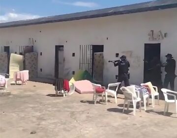 Novas imagens revelam ‘batalha’ entre detentos e policiais no Iapen