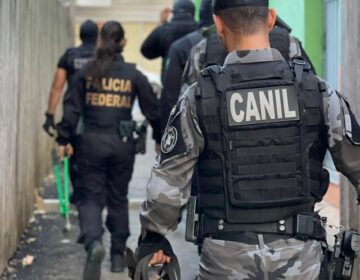 Celulares levados em assaltos eram vendidos em grupos de aplicativo, diz PF