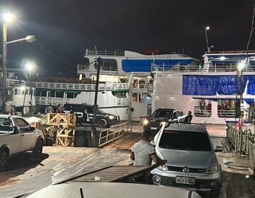 Foragido é preso em porto ao desembarcar com 3 armas na bagagem