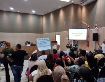 Sob protestos, Aneel tenta justificar aumento de 45% na conta de energia