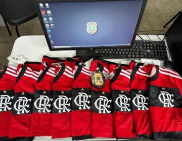 Homem é preso após furtar 32 camisas do Flamengo