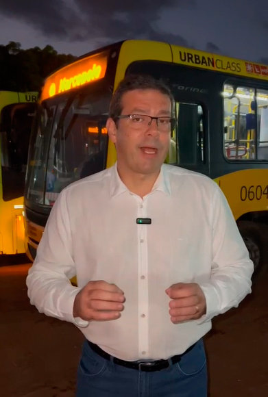 Prefeitura assume operações de duas empresas de ônibus na capital