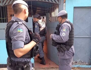 Contador é morto com tiro no pescoço; rastros de sangue indicam assalto