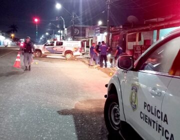 Homem é separado de clientes em conveniência e morto