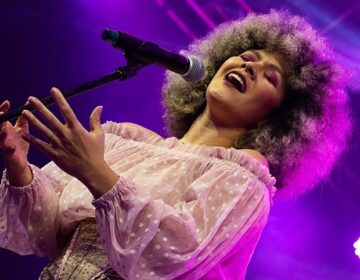 Votação popular: cantora amapaense concorre a prêmio nacional no Multishow