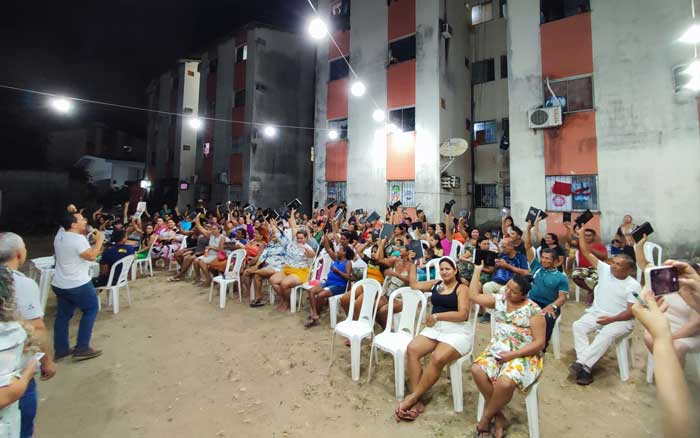 Adventistas levam serviços e orações a moradores do Mucajá
