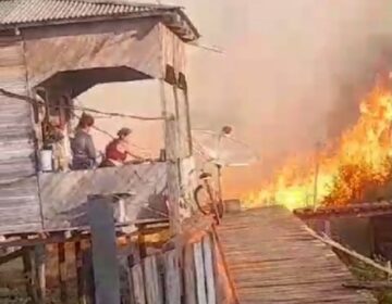 Incêndio atinge várzea há 3 dias em Vitória do Jari