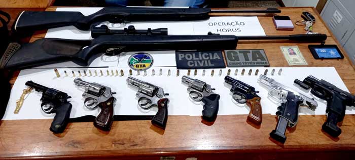 Polícia intercepta armas que seriam negociadas com o crime organizado