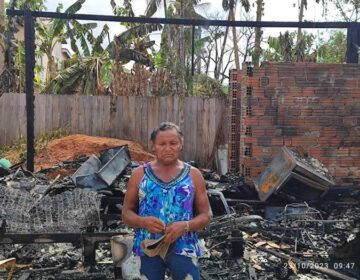 Travesti popular de Santana que teve a casa destruída por incêndio faz apelo