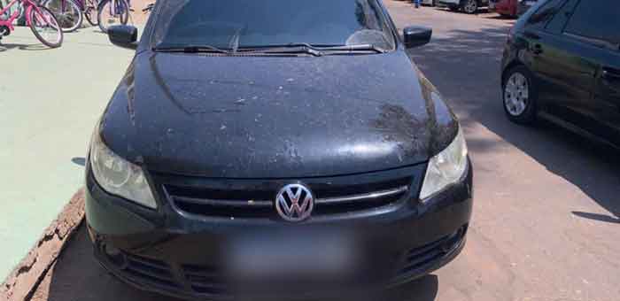 Ladrão fingiu ser esposo da vítima para ‘legalizar’ carro furtado, diz polícia