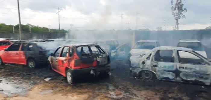 Donos de veículos queimados no pátio do Detran poderão ser ressarcidos