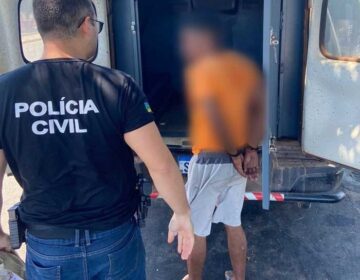 Homem é preso após ameaçar ex-namorada e esfaquear cadela de estimação