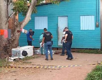 Cobrança por celular termina em facada e morte