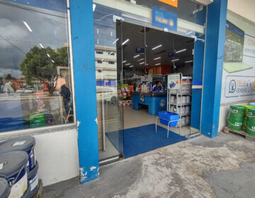 Pela 3ª vez, ladrões invadem loja de construção