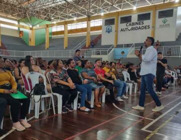 Lula e Clécio entregam 1 mil moradias no Amapá
