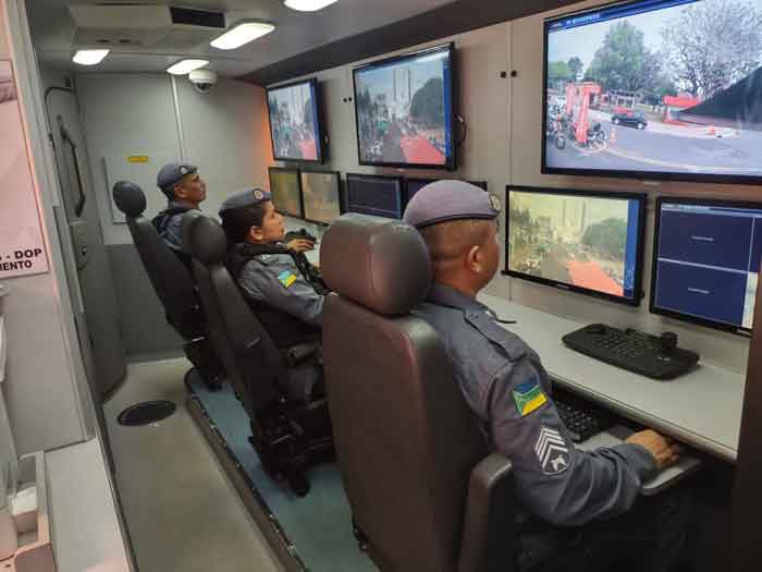 Centros comerciais ganham reforço policial e vídeo-monitoramento