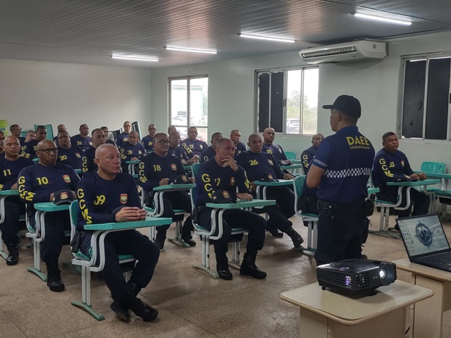 Guarda Civil inicia treinamento armado em Macapá