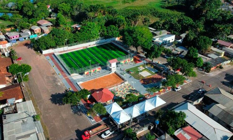 Furlan entrega arena esportiva e Praça Lago da Vaca: ‘moradores cuidarão’