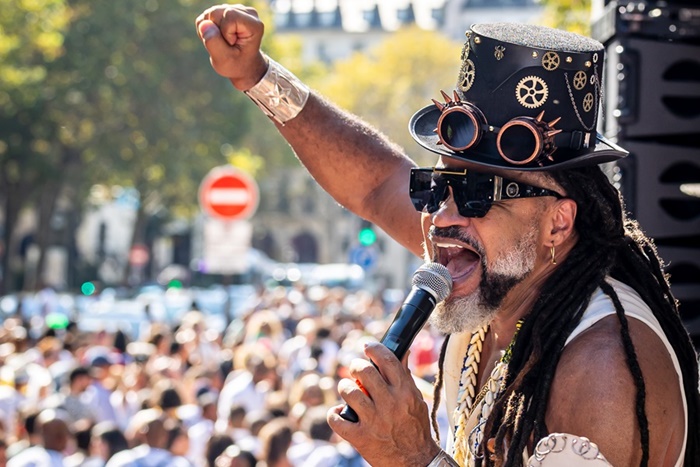 Carnaval do Povo: Carlinhos Brown é atração no aniversário de Macapá