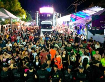 Rapazzola, Império do Povo e Pipoca encerram Carnaval em Santana
