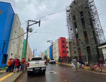 “Há 13 anos espero essa obra ficar pronta”, diz futura moradora de habitacional