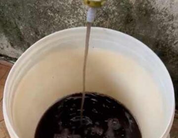 Água preta e com odor assusta moradores da zona leste de Macapá