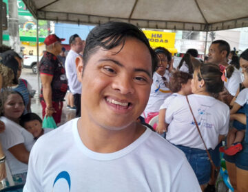 Sorriso que contagia: o amor incondicional de Eduardinho