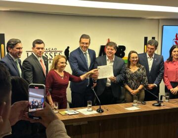 Furlan se filia ao MDB