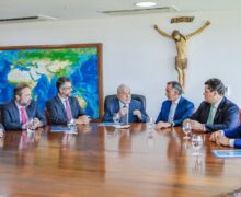 Lula assina MP da energia e alivia amapaenses
