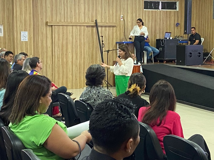 Concursados da educação conhecem indicadores e metas do Amapá