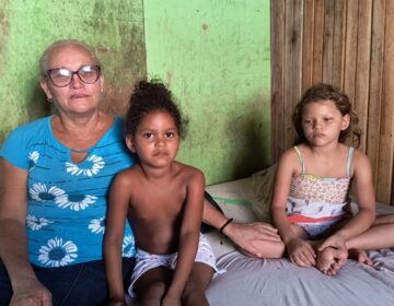 Avó de crianças que perderam a mãe para o câncer pede socorro