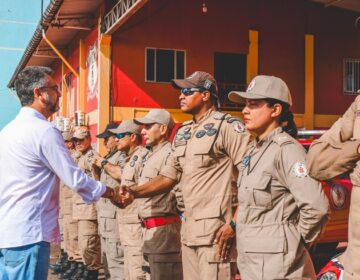 Amapá envia bombeiros mergulhadores para auxiliar resgates no RS