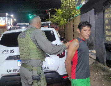 Homem que matou primo com 11 facadas em bebedeira é preso