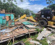 Casas são derrubadas para dar lugar ao Complexo do Aturiá