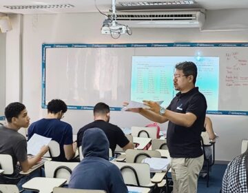 Diferencial: professor ‘Tio Jackie’ dá dicas de matemática para o Enem