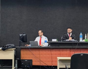 Com defesa ausente, juiz adia júri de policial penal que matou o primo