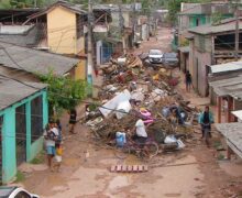 Moradores usam lixo e entulhos em ‘queda de braço’ com a CSA