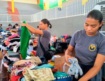 Alunos soldados da PM organizam 10 toneladas de doações do AP ao RS
