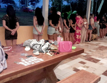 Em festa rave, polícia prende jovens com drogas na cueca e no sapato