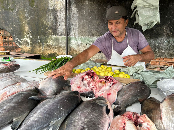 Escassez de espécies encarece pescado em Santana