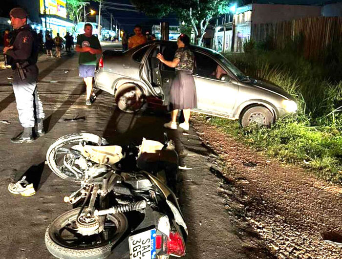 Motociclista morre após colidir com carro em Santana