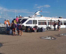 No 1º dia do Festival do Camarão, barcos saem com poucos passageiros de Macapá