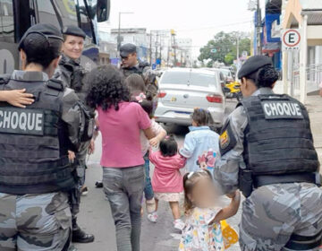 Bope leva crianças de abrigo ao cinema pela 1ª vez