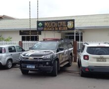 Foragido ameaçava e impedia ex-companheira de trabalhar, diz polícia