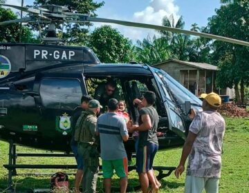Homem tem braço amputado após ataque de jacaré