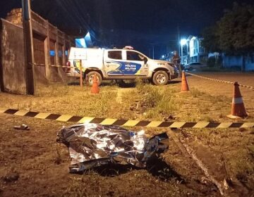 Jovem é morto com tiros na cabeça em área de tráfico disputada por facções