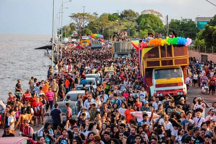 Parada do Orgulho LGBT traz Karol Conka e Lia Clark a Macapá