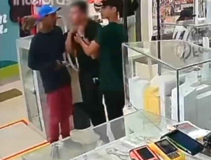 Envolvidos em assalto dentro de supermercado são presos