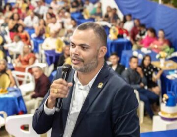‘Vereador da cueca’ é reconduzido ao cargo por ordem da justiça